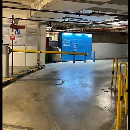 Porta A Mare, Free Parking *